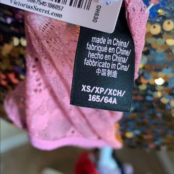 NWT vs 32D/Xs Bombshell - Picture 3 of 5